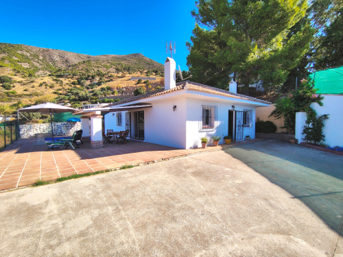 Detached Villa with Private Pool for Long-Term Rental – Valtocado, Mijas