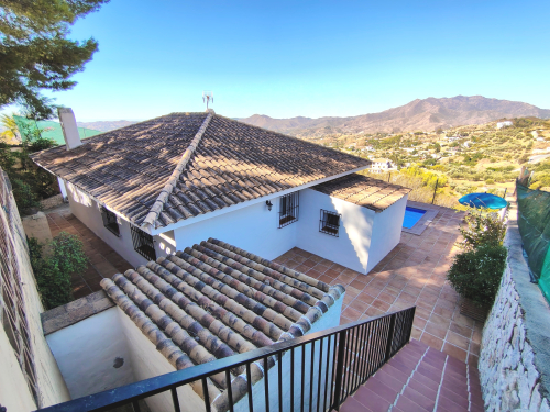 Detached Villa with Private Pool for Long-Term Rental – Valtocado, Mijas