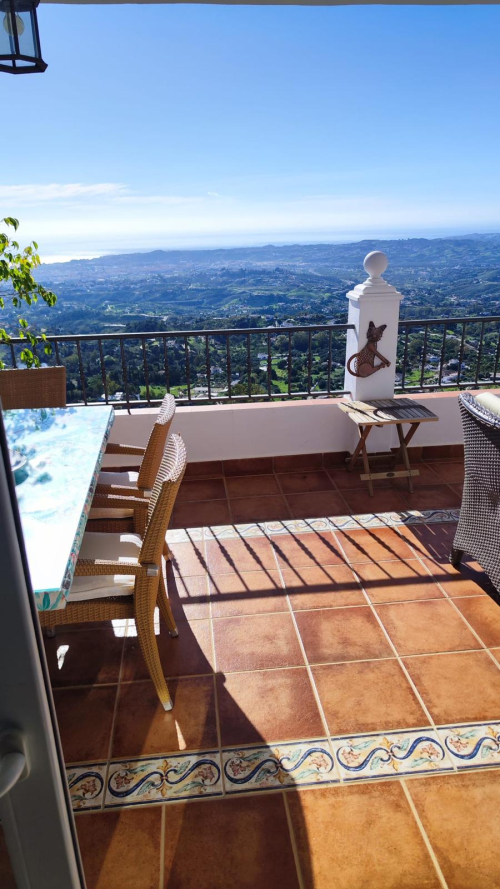Stunning 2-Bedroom Apartment with Panoramic Sea Views – El Mirador de Mijas