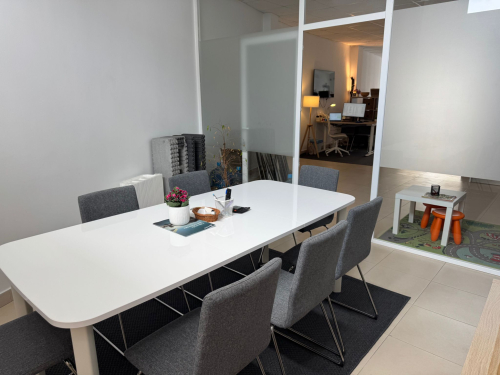 Modern Office for Sale in the Heart of Mijas Pueblo